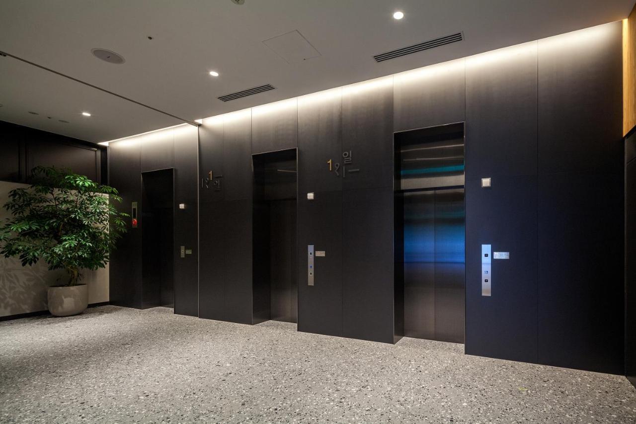 Hotel The Knot Hiroshima Extérieur photo
